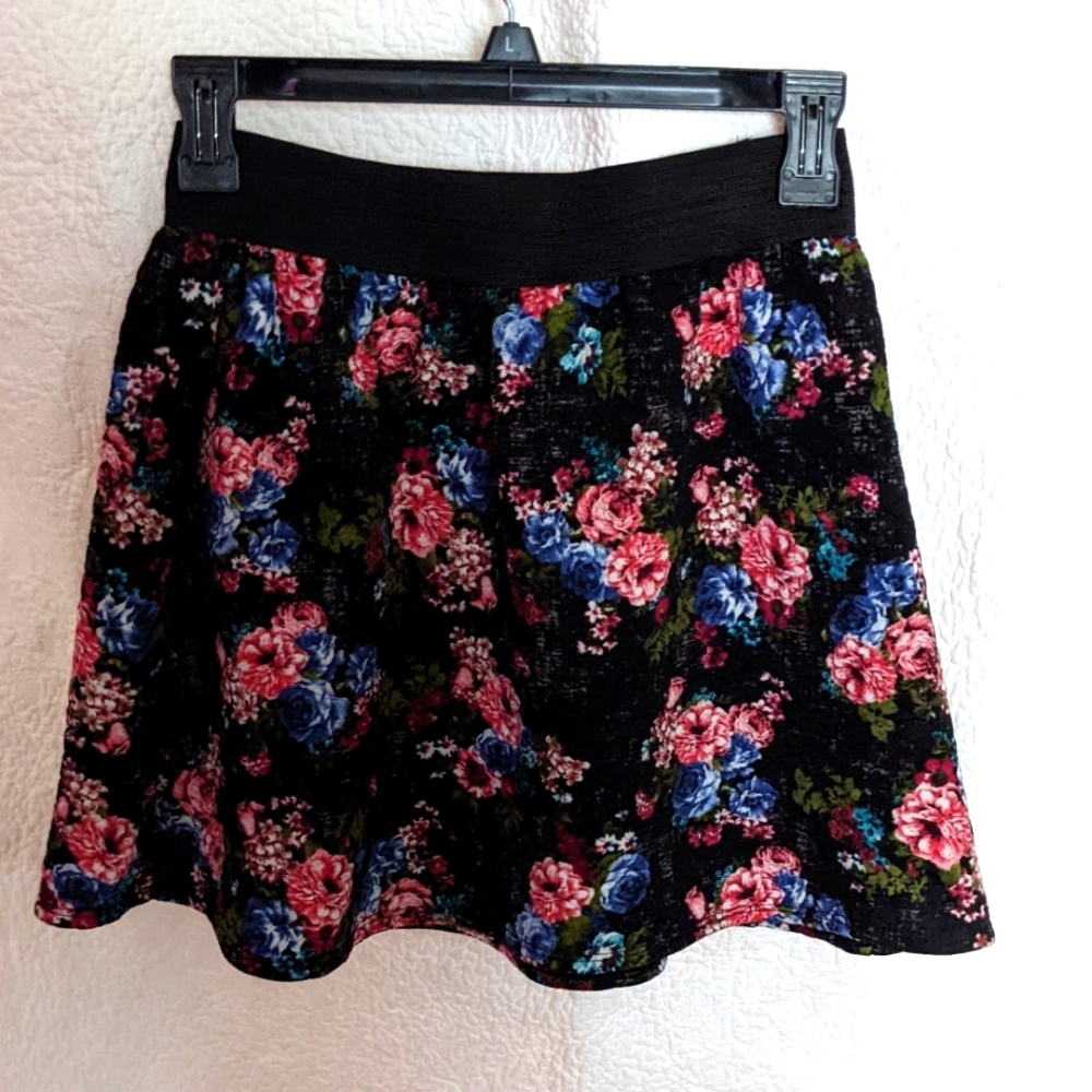 Woman's skirt 5 for $25